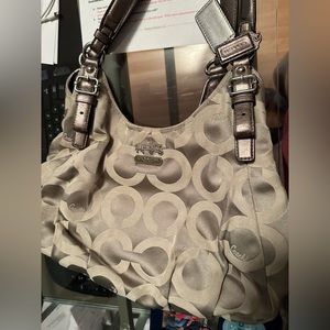 COACH Grey/Silver shoulder bag